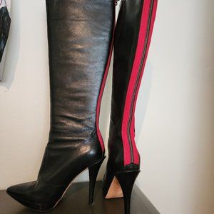 Kenneth Cole NY Black leather Lola boots, red zipper size 5.5